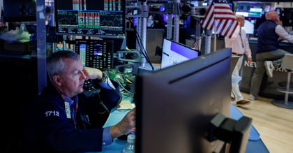 Global Stocks Hit Record Highs While Gold Prices Surge on Fed Hawkishness