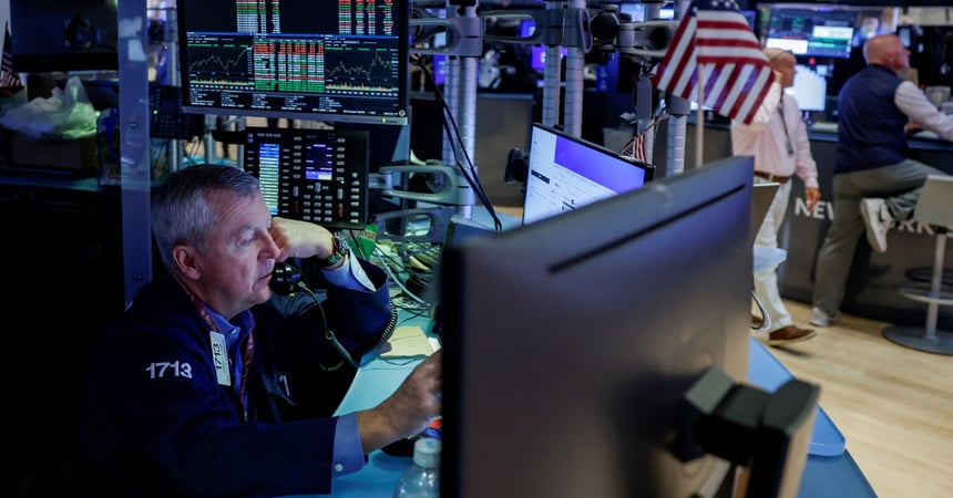 Global Stocks Hit Record Highs While Gold Prices Surge on Fed Hawkishness