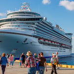 Tourist Arrivals Hit 307 Million in Q1 2026 as Middle East Conflict Slows Growth