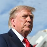 Trump White House Pivots Midterm Strategy as Internal Polls Show GOP at Risk
