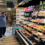 GDP growth cools to 1.5% as consumer spending holds steady despite inflation