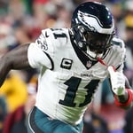 Eagles send A.J. Brown to Patriots for draft picks
