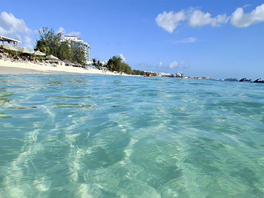 Cayman Islands Tourism Hits Record High as Canadian Flights Surge 48 Percent