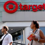 Tariff Refunds Split Retailers Between Price Cuts and Margin Gains