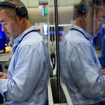 Oil Rally to Six-Week High Pressures S&P 500 and Dow Ahead of Open