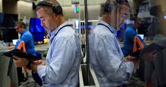 Oil Rally to Six-Week High Pressures S&P 500 and Dow Ahead of Open