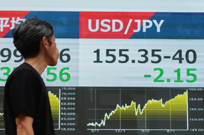 US Dollar Falls to 156 Yen Following Confirmed Market Intervention