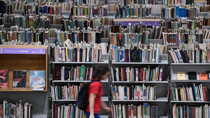 France's Rentrée Littéraire Confronts Deepening Publishing Industry Crisis