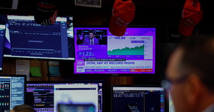 Stock Indexes Hit Record Highs as Earnings Optimism Outpaces Oil Slump