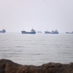 US Iran Strikes Enter 12th Night as Strait of Hormuz Control Slips